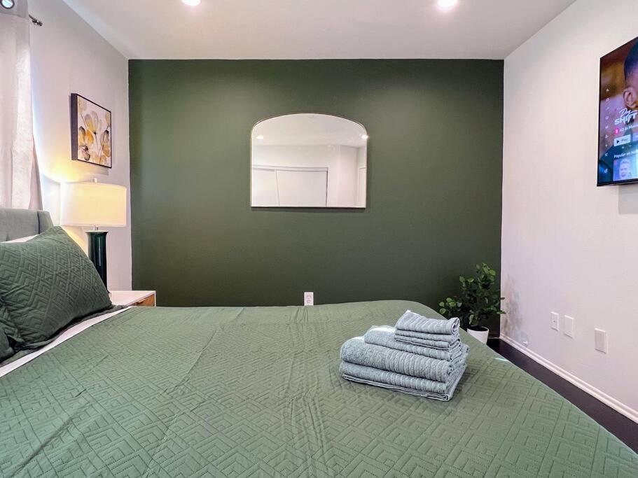 Hollywood Green Habitat Los Angeles Exterior foto